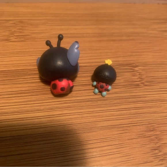 Disney Stitch with Scrump Lady Bug costume display Toy - Picture 2 of 3